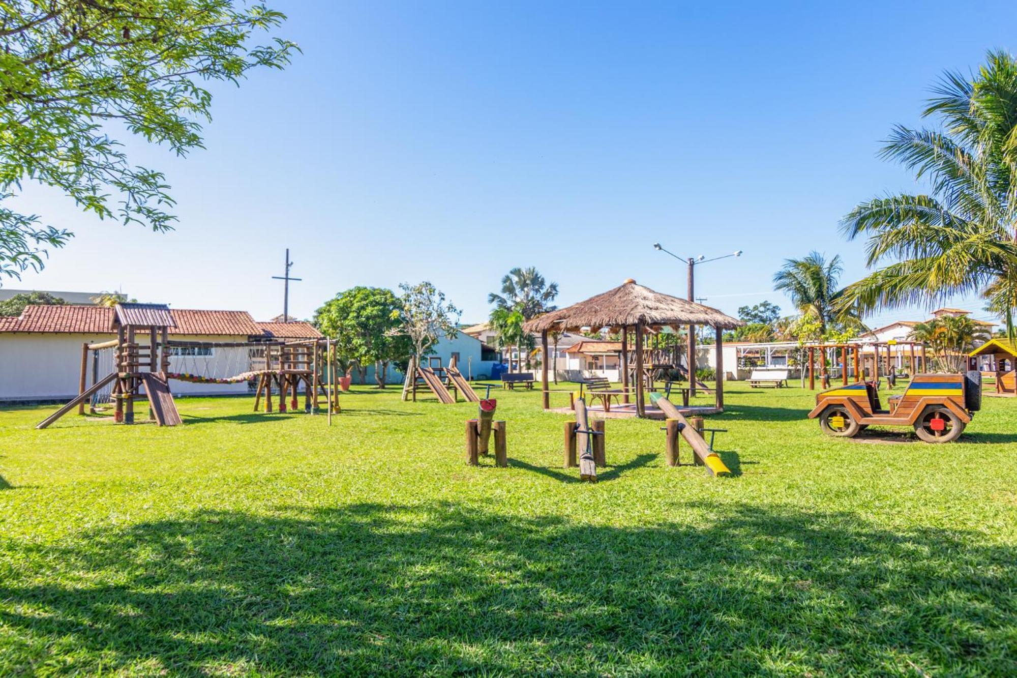 Refugio Tropical Casa De Praia Com Piscina Aquecida E 4 Suites E Garagem 3 Carros, 800 Mtrs Da Praia Internet 700 Mbps, Condominio Privado Com Pista De Skate , Quadra De Futevolei , Campos E Quadras De Futebol! Cabo Frio Bagian luar foto